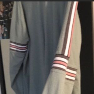 Urban Outfitters sz L soft thick T-shirt material